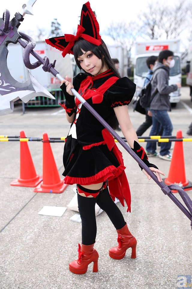 足球分析-叶玉卿陪子女洗澡 大赞Angelababy周秀娜(图1) 足球分析